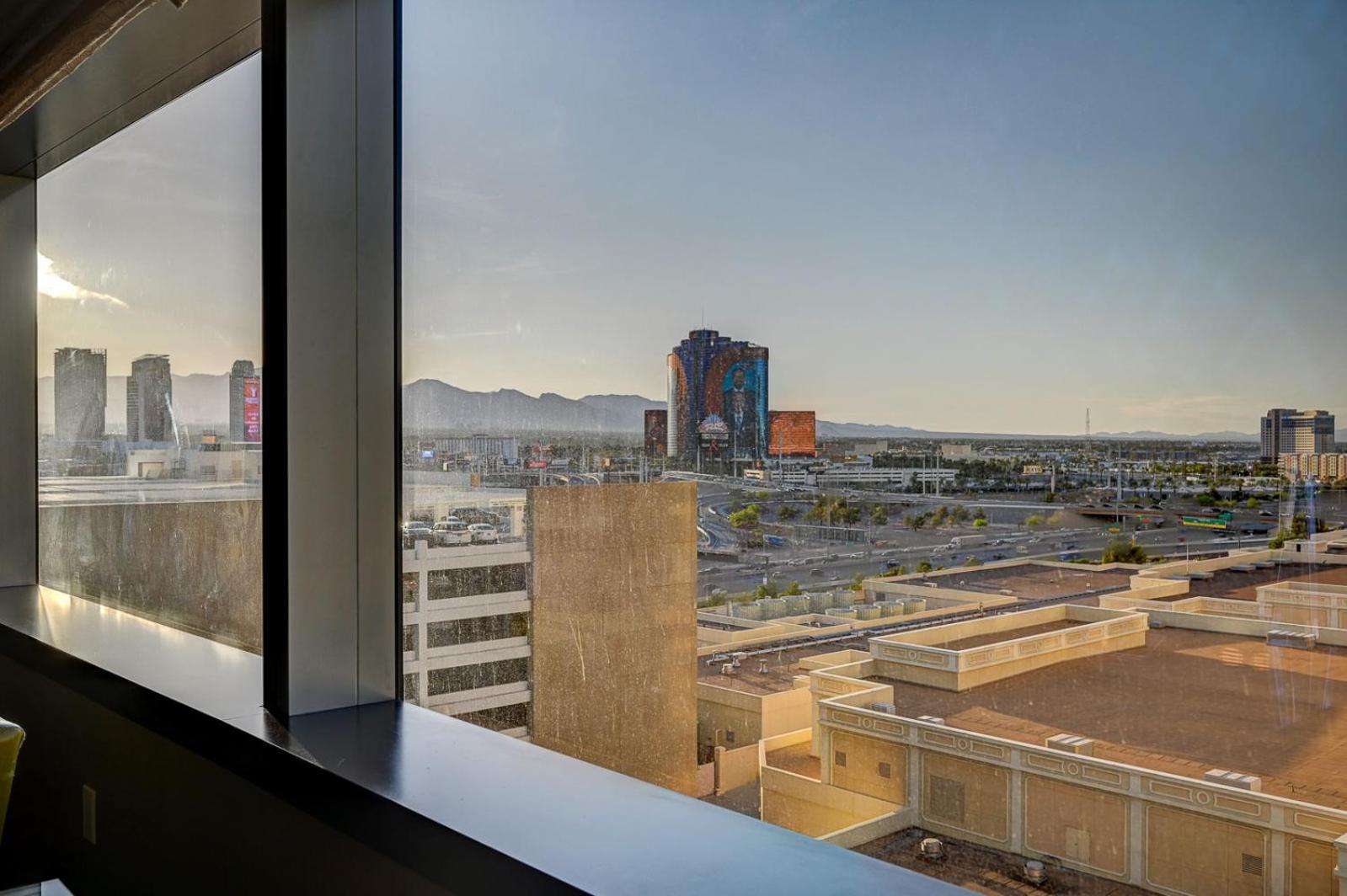 Vdara Hotel & Spa Лас-Вегас Экстерьер фото